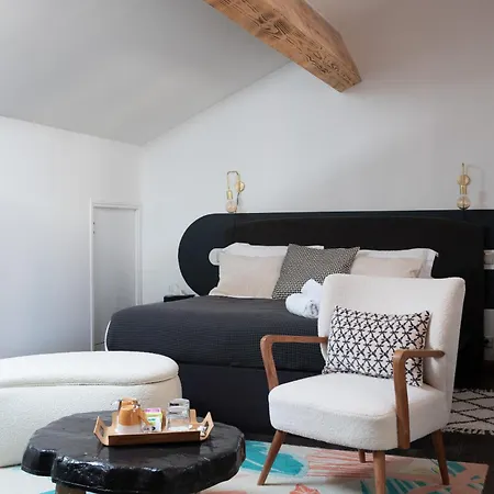 La Maison D'en Bas Des Seigneurs * Cucuron